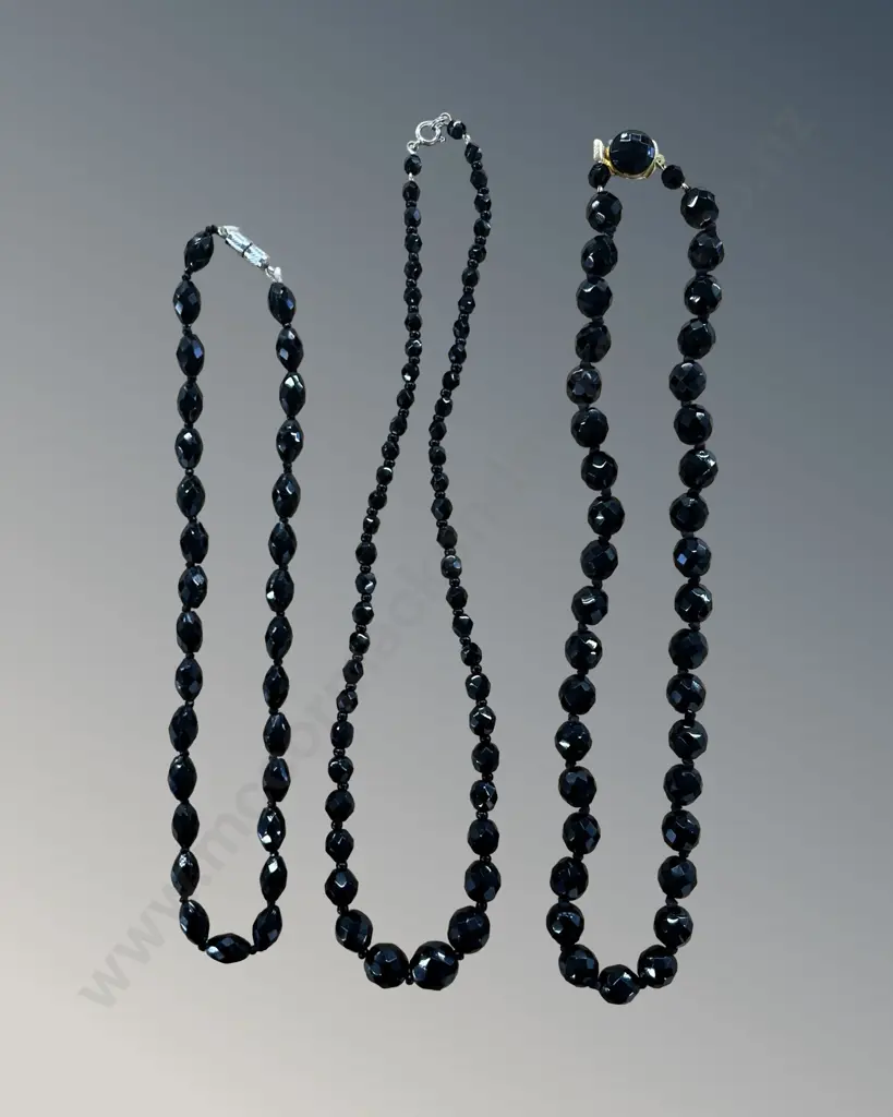 Three Sets of Jet Bead Necklaces, L38cm-46cm Image 1++