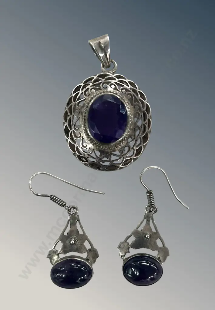 Sterling Silver Amethyst Pendant and Earrings, TW19.5gms Image 1++