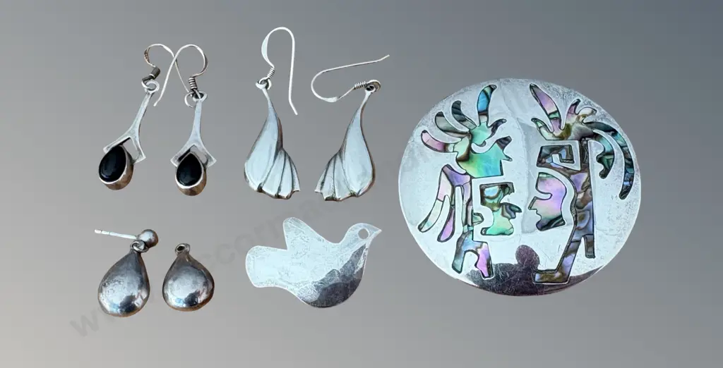 Asstd Sterling Silver -John Z Robinson Dove Brooch, Drop Earrings, and Mexican Brooch, TW32.6gms Image 1++