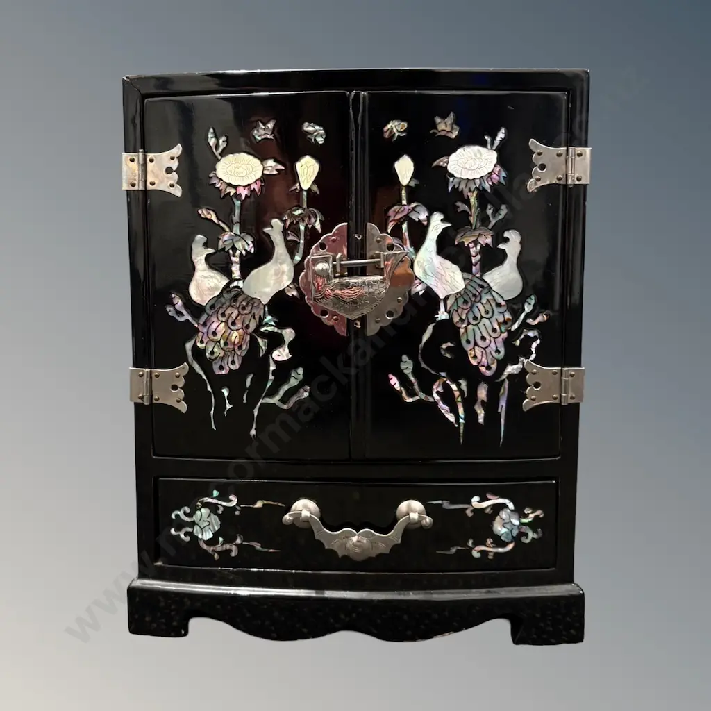Oriental Black Lacquer Jewellery Cabinet with Paua and MOP Peacock Motifs H27x21x11cm Image 1++