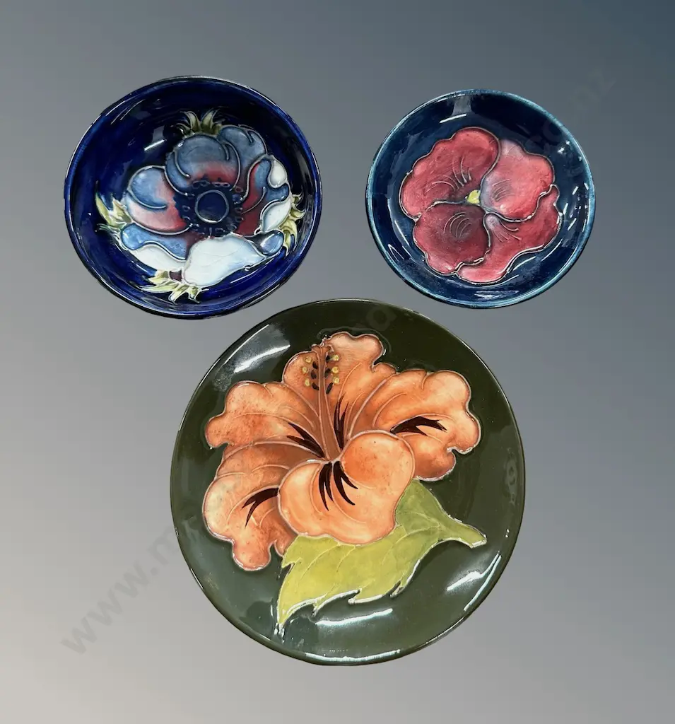 Three Moorcroft Dishes, Dia 8cm-12cm Image 1++