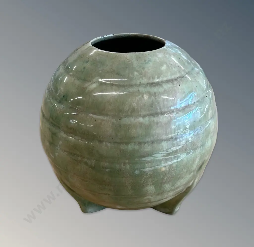 Crown Lynn Trickle-Glaze Ribbed Spherical Footed Vase, small glaze chips to rim, H21cm Image 1++