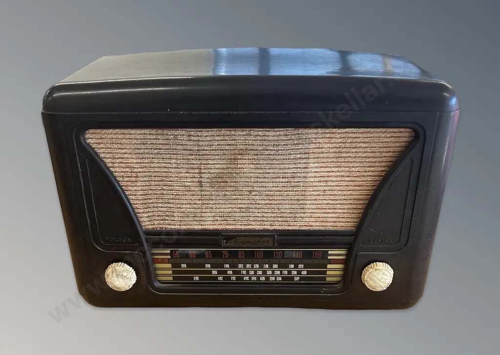 Pacemaker Bakerlite Valve Radio Image 1++