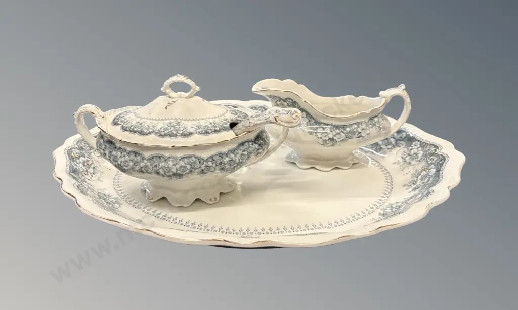 Johnson Bro's Meat Ashet, Sauce Boat with Ladle and Gravy Boat with Blue Floral and Gilded Pattern L45x34cm Image 1++