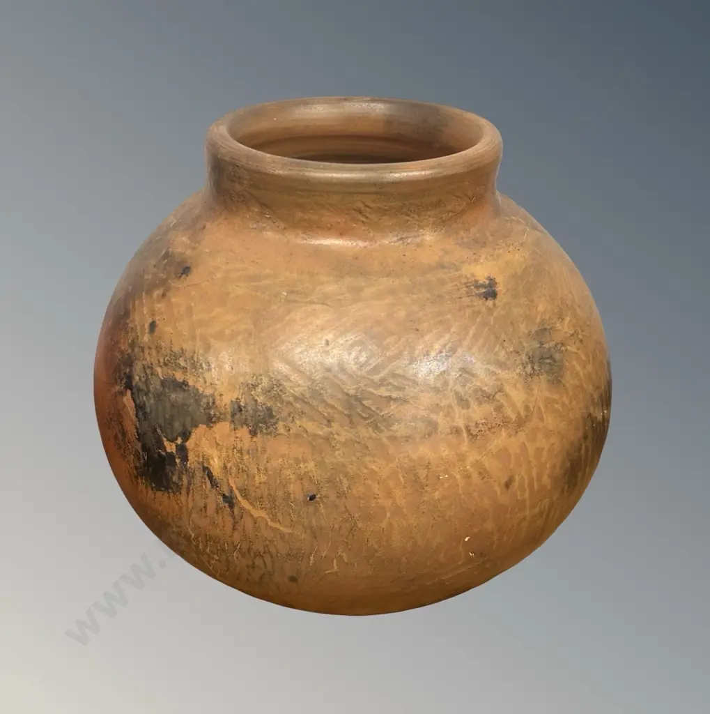 Small Pottery Squat Vase, H15cm Image 1++
