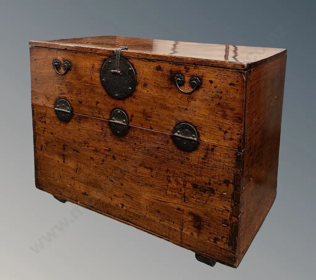Korean Metal Bound Bandaji Chest with Metal Fixtures and Rice Paper Lining, H53xL70.5xD37.5cm  Image 1++