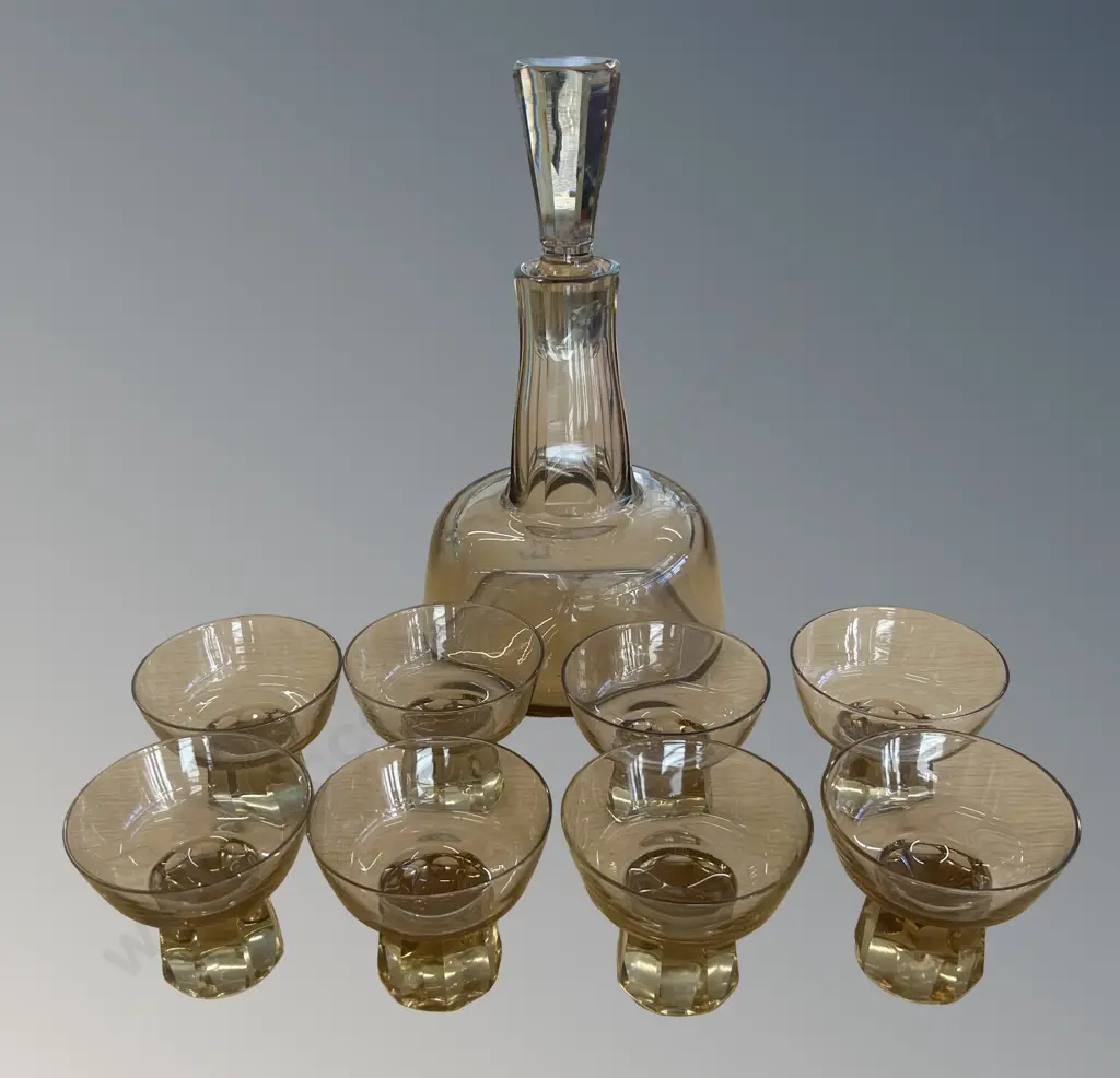 Mid Cent. Amber Glass Decanter with Fluted Neck and Stopper, H28cm and 8 Coupe Style Glasses, H8cm Image 1++