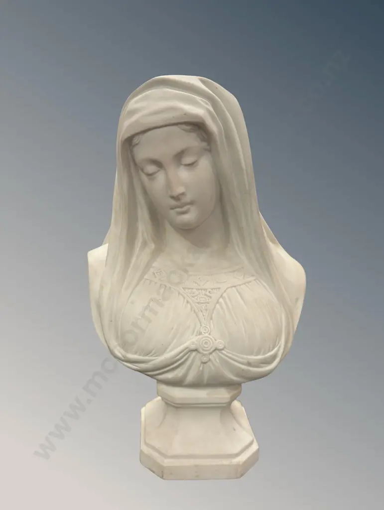 French Porcelain signed Raphael Bust of a Veiled Woman, H26cm Image 1++