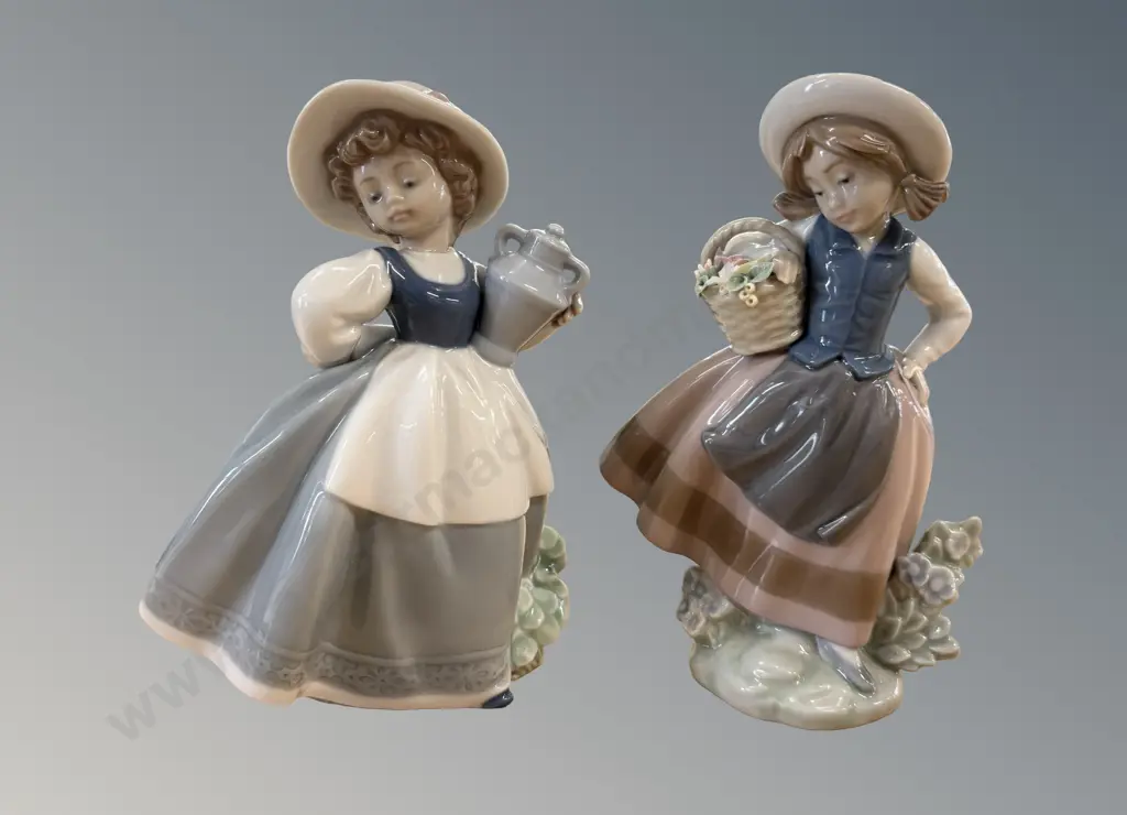 Lladro Sweet Scent Girl and Nao Country Maiden H17cm Image 1++