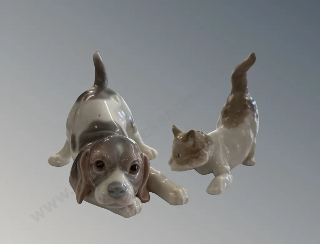 Lladro Cat and Dog Figures L11cm and L15cm Image 1++