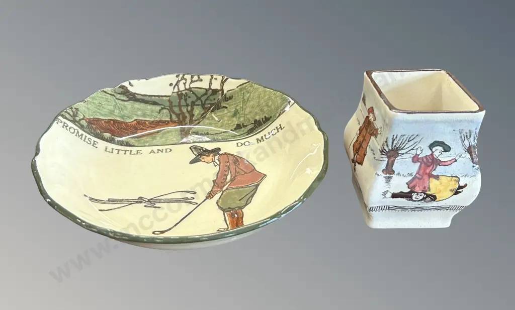 Royal Doulton Golfing Series Dish D13.5cm and Royal Doulton Skating Series Miniature Vase H6.5cm Image 1++