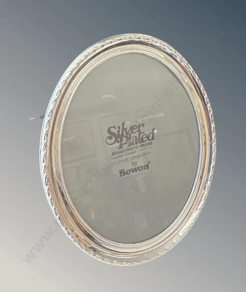 Silver Plate Oval Photo Frame, H27cm Image 1++