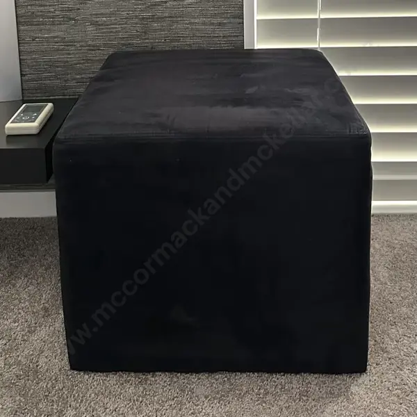 Bo Concept Black Suede Pouf H43xD50xW50cm Image 1++