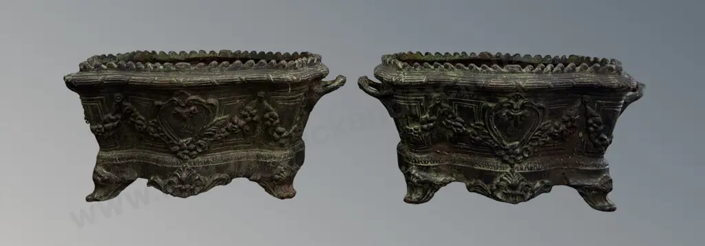 Pair of Cast Iron Footed Planters with Decorative Grape Motifs and Scalloped Edge H27xL57xW36cm Image 1++