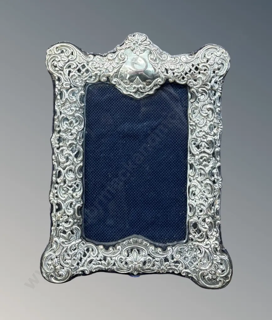 Sterling Silver Embossed Picture Frame, H21xW15cm Image 1++