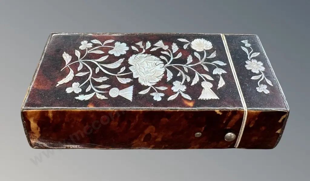 Tortoiseshell, Ivory and MOP Cigar Case Image 1++