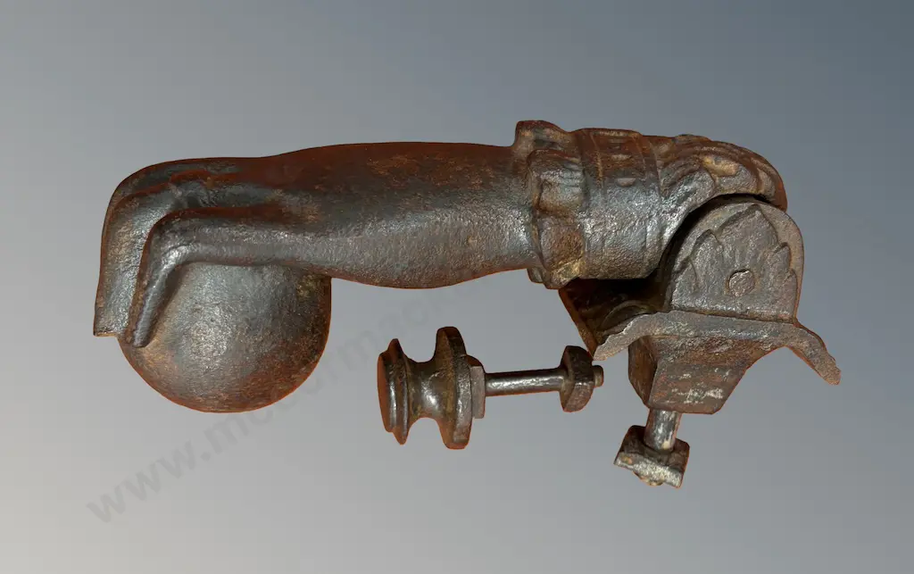 French Cast Iron Hand Shaped Door Knocker, L18cm Image 1++