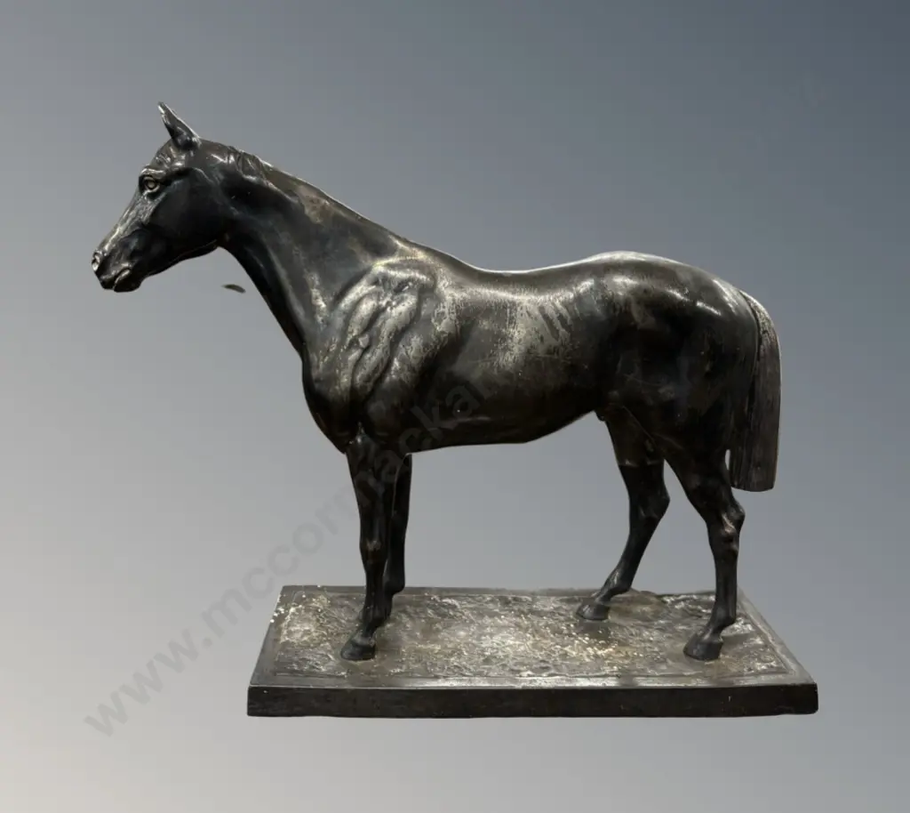 Tin Horse with Cropped Tail H23cm Image 1++