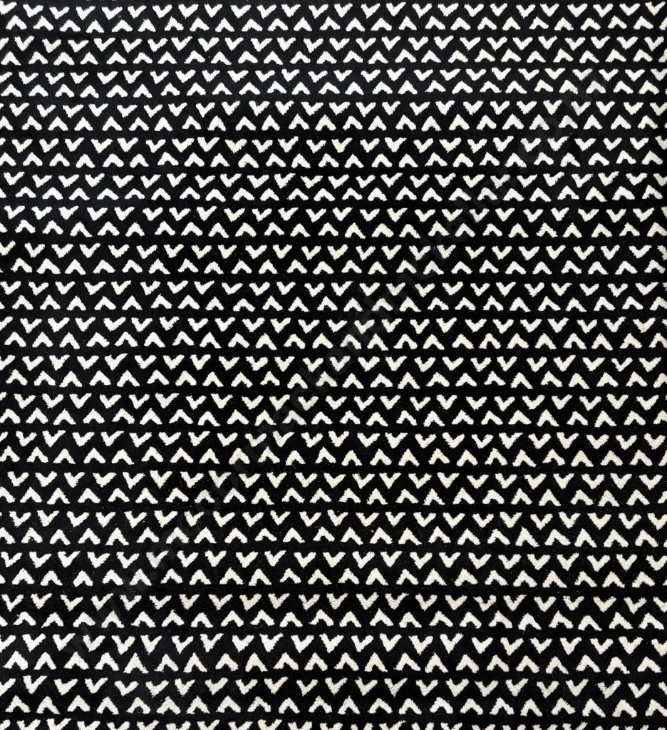 Cronz NZ Wool Black and White Rug - 'Pure Night, Pure Onion' 260x260cm Image 1++