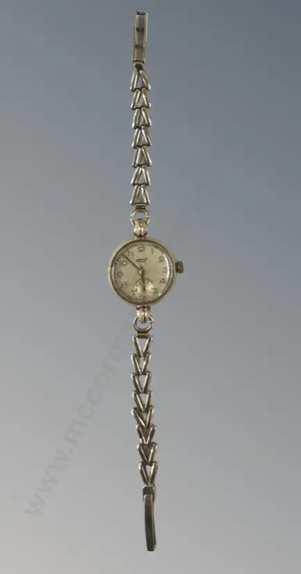 Accurist 21 Jewel Ladies Wristwatch with 9ct Gold Strap, TW4.9gms (strap only) Image 1++