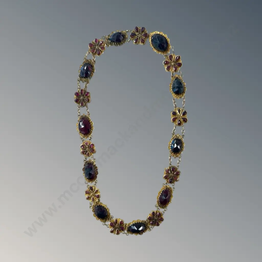 Gold and Garnet Necklace, L40cm Image 1++