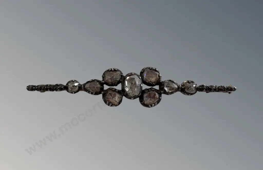 14ct Gold and Diamond Bar Brooch L6.8cm, TW5.2gms Image 1++