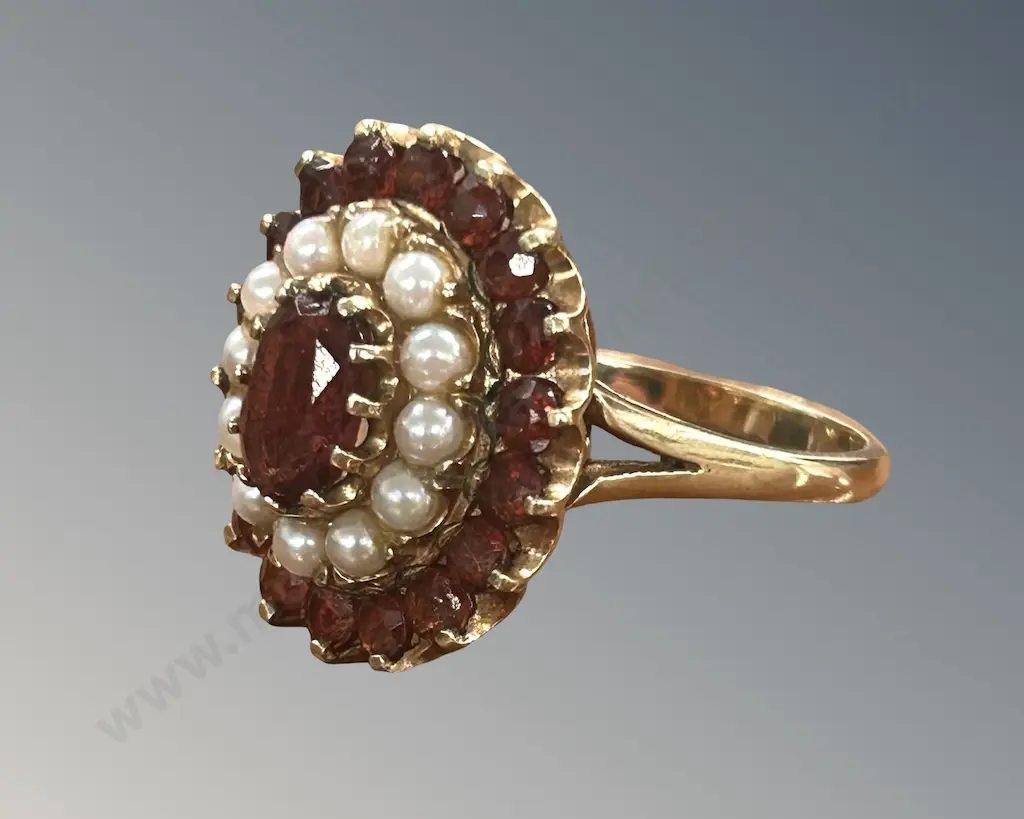 9ct Gold Dress Ring, Size N, TW6.4gms Image 1++
