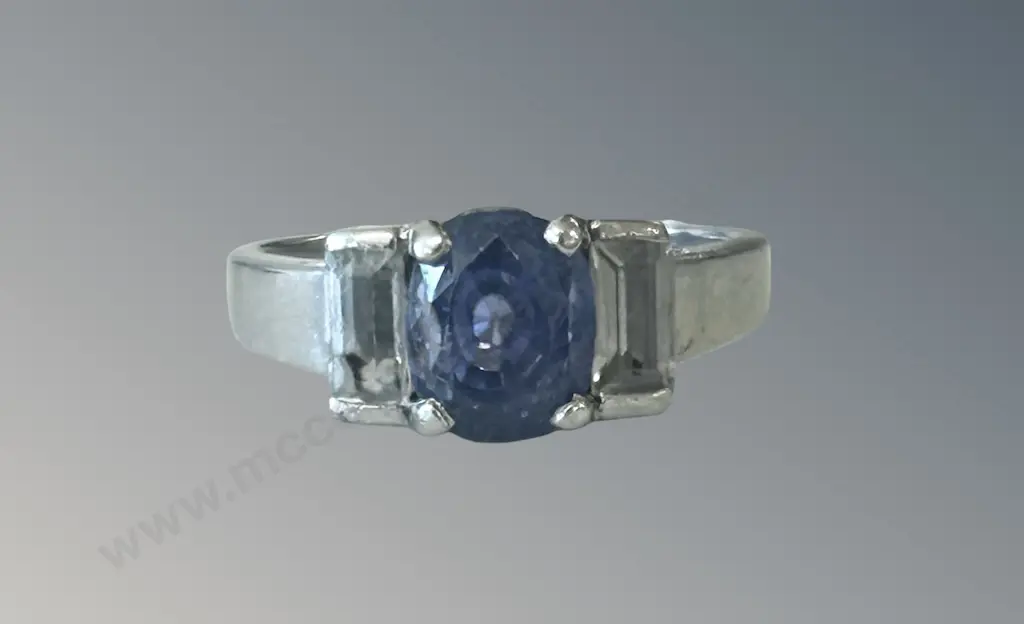 Platinum and Sapphire Ring, Centre Sapphire 3.1ct, Size M, TW8.5gms Image 1++