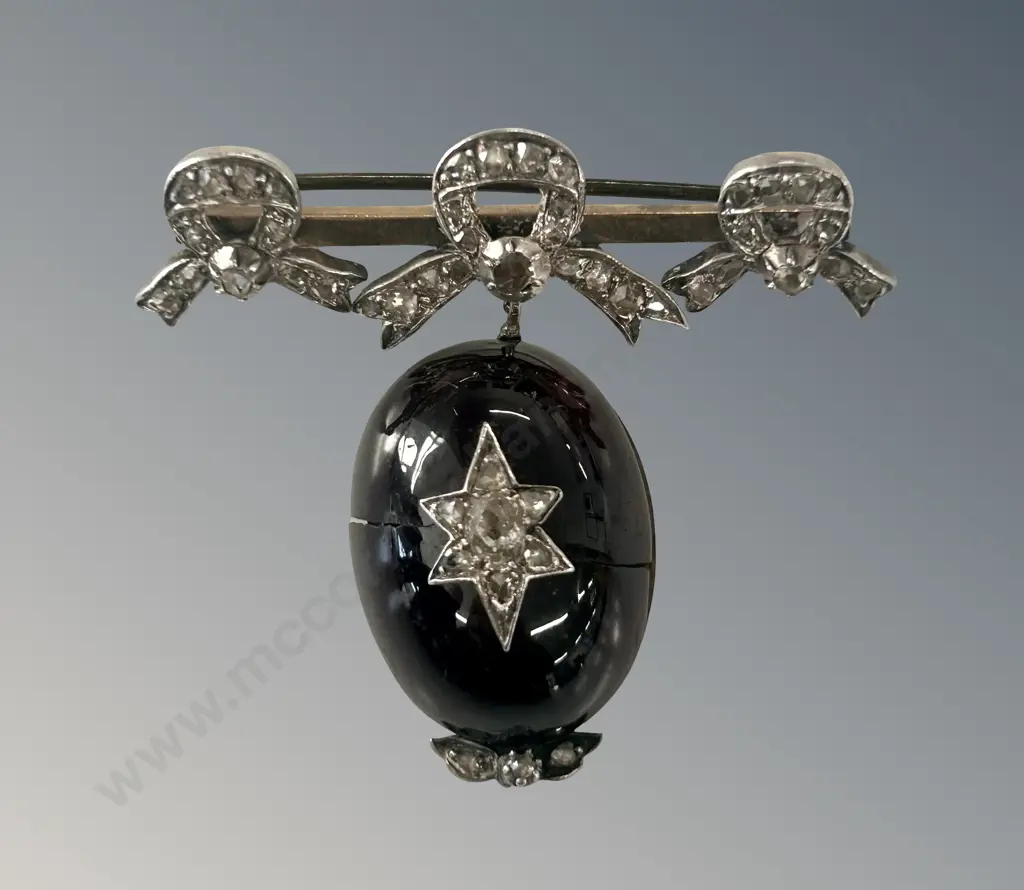9ct Gold and Diamond  Bar Brooch with a 14ct Gold Backed Diamond and Garnet Pendant, Garnet AF Image 1++