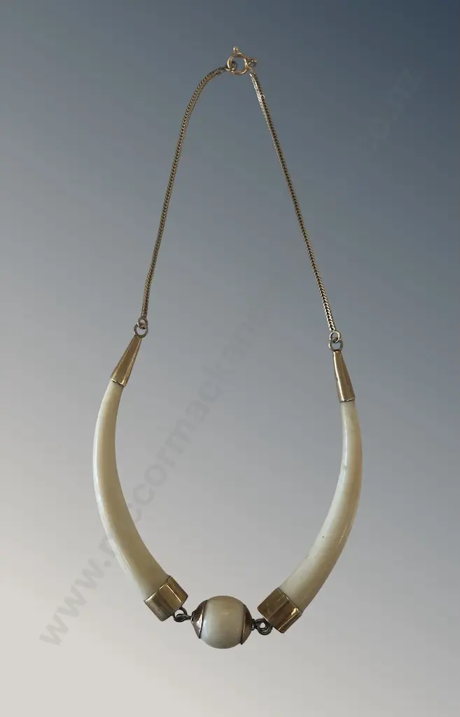 18ct Gold Mounted and ivory Necklace, L38cm Image 1++