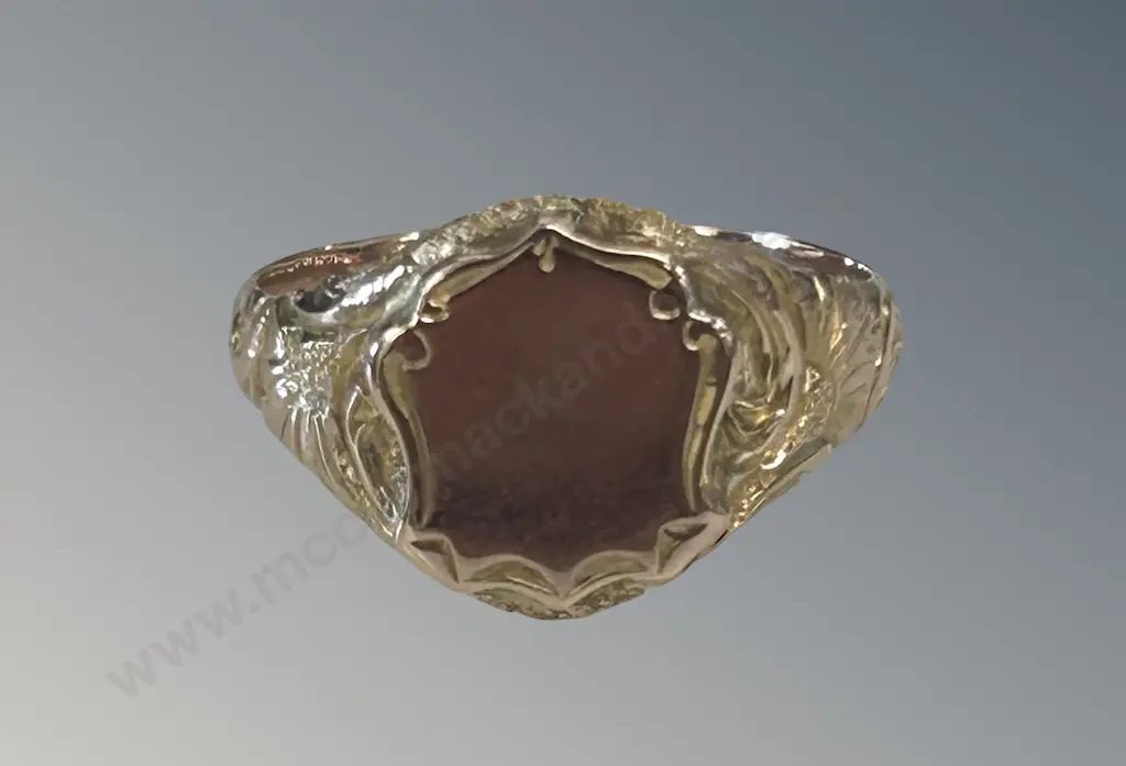 14ct Gold Signet Ring, Size T, TW6.22gms Image 1++