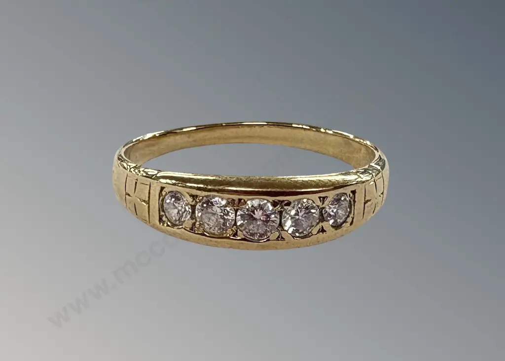 18ct Gold Channel Set Diamond Ring, Size Q, TW3gms Image 1++