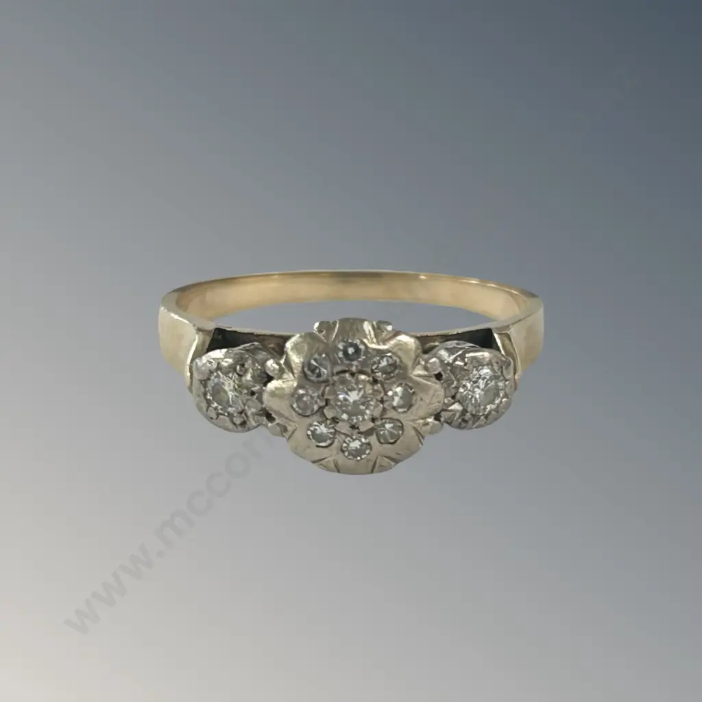 9ct Gold 3 Stone Diamond Cluster Ring, TW 2.79gms, Size K Image 1++