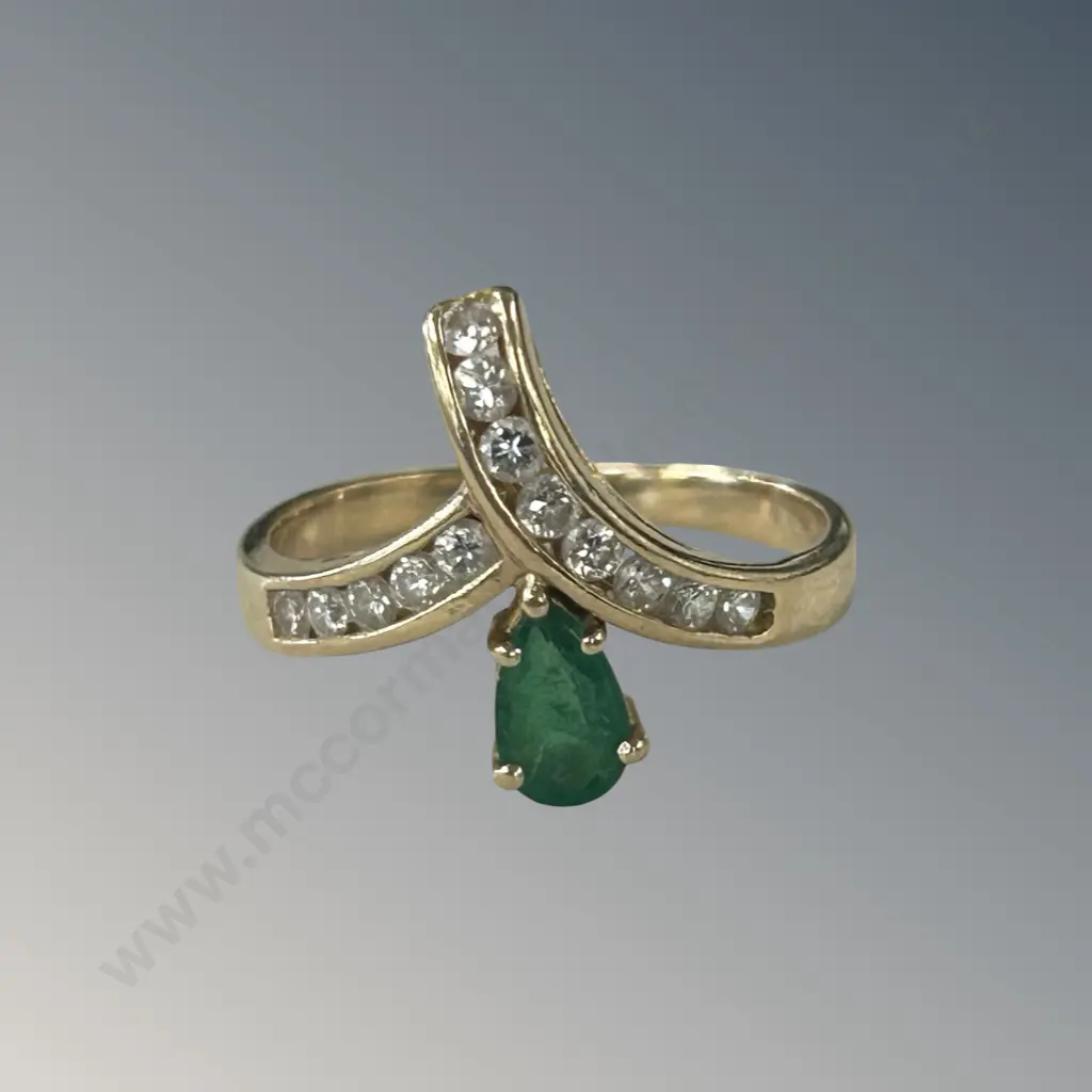 14ct Gold Teardrop Emerald and Diamond Ring, Size M/N, TW3.18gms Image 1++