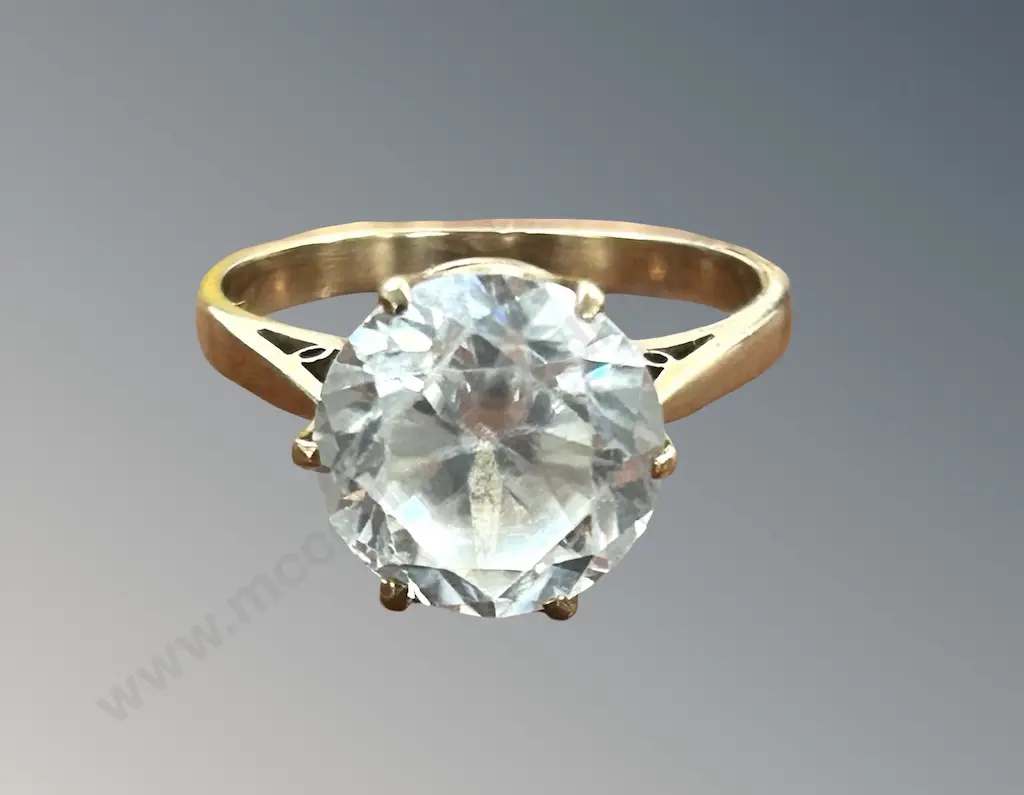 18ct Gold and White Sapphire Dress Ring, Size M/N, TW4gms Image 1++