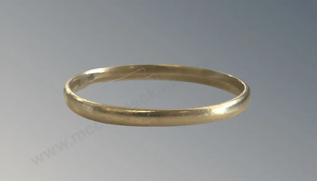 18ct Gold Band, Size T, TW1.61gms Image 1++