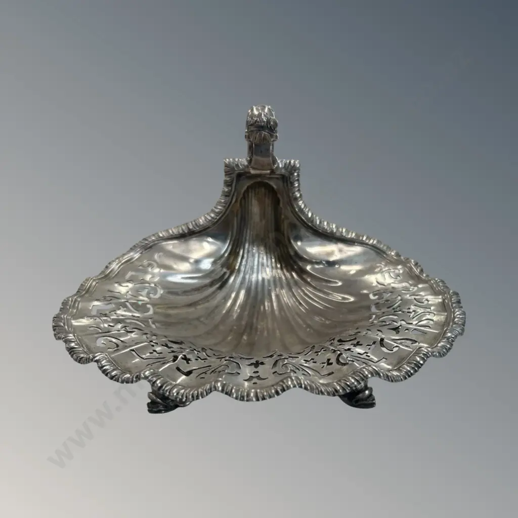 Sterling Silver Bonbon Dish with Figural Dolphin Feet, TW329gms Image 1++