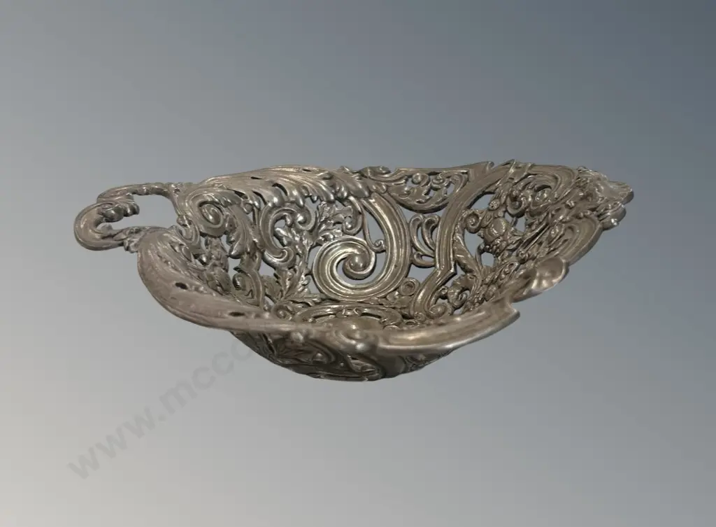 Sterling Silver Rococo Italian Style Decorative Bowl, TW206gms Image 1++