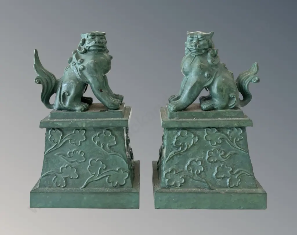 Pair of Metal Foo Dog Statues with Green Finish, H17cm Image 1++