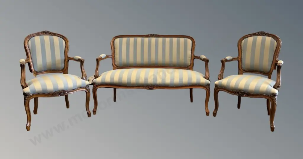 Carved Mahogany with Floral Motifs Upholstered Parlour Settee and 2 Chairs, H860xL123xD53cm Settee  Image 1++