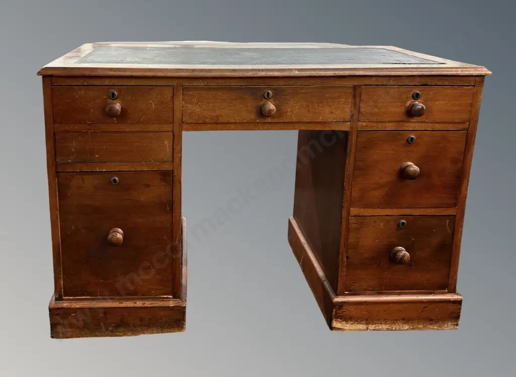 Kauri Six Drawer Desk with Leather Inlay, AF, missing back panel H80xL120x57cm Image 1++
