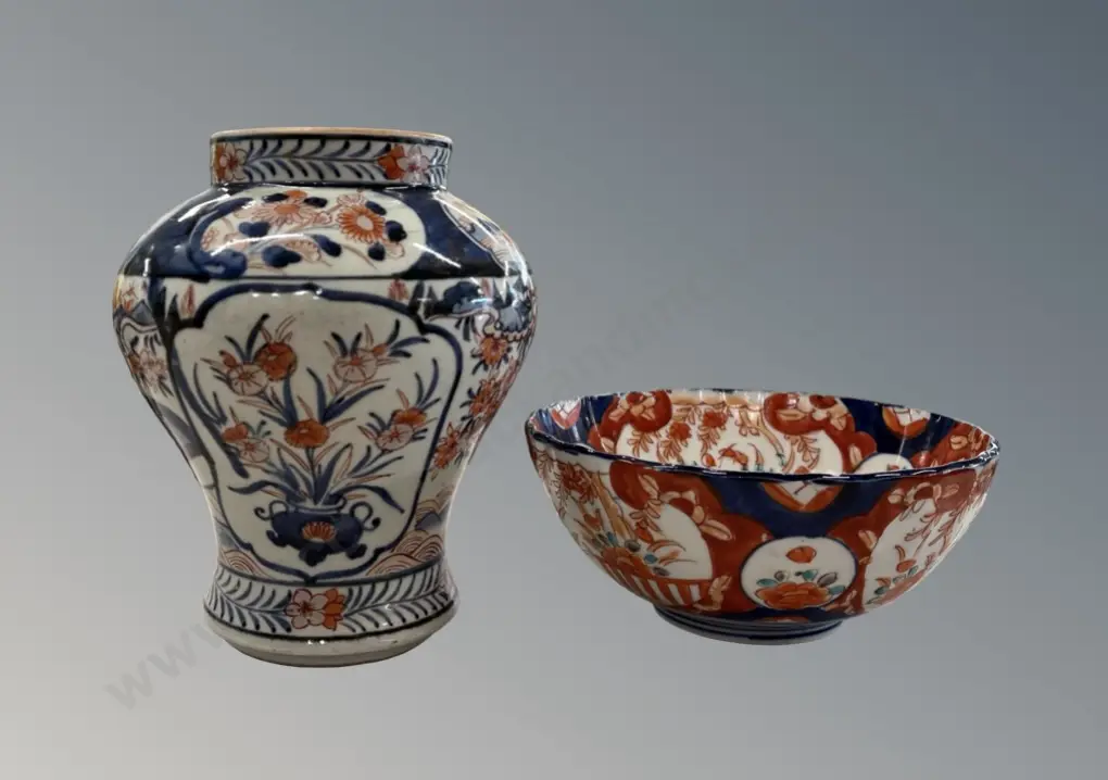 Japanese Imari Waisted Vase  20cm and Bowl Dia18cm chip to rim Image 1++
