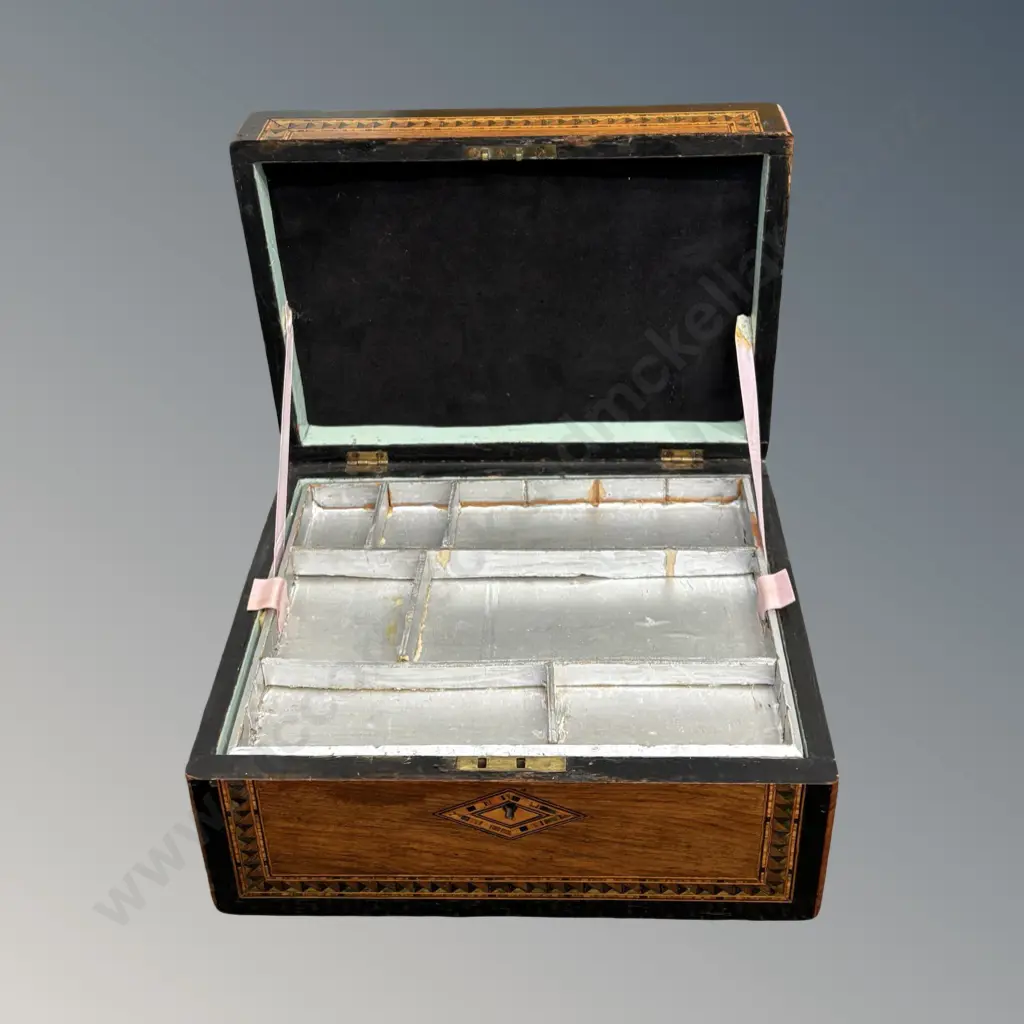 Mahogany Sewing Box with Marquetry Inlay and Removable Inner Tray, H15xL30xW22cm Image 1++