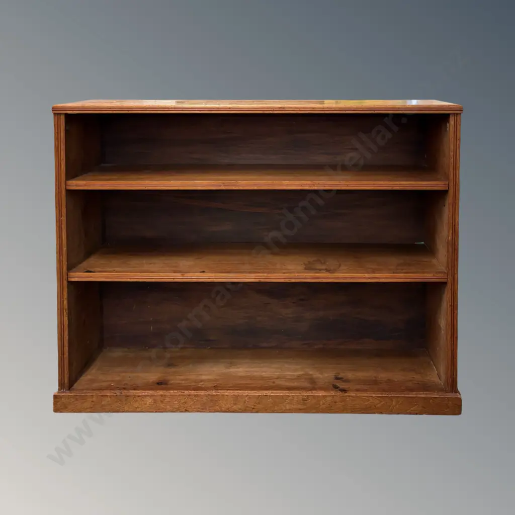 Oak Three Tier Bookcase H71xW92xD24.5cm Image 1++