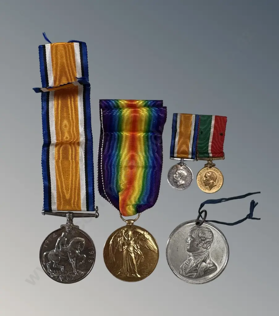 Collection of Medals including Victory Medal, WWI British Service Medals etc Image 1++