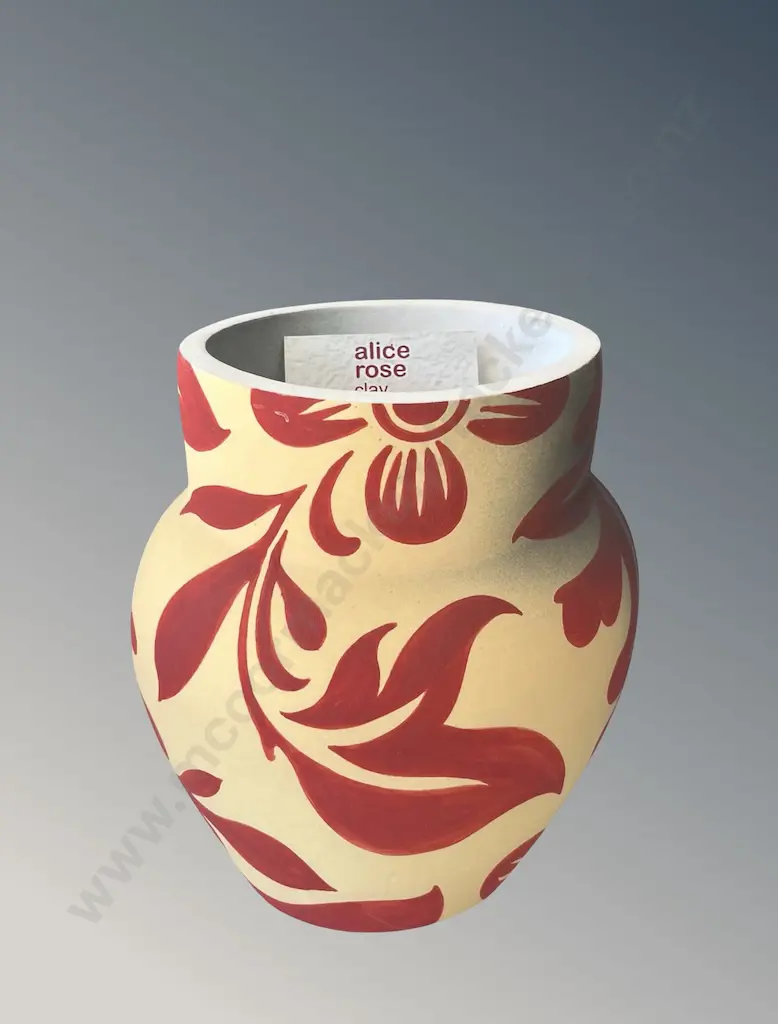 Alice Rose Pottery Vase featuring Red Floral Leaf Patterns, H14cm Image 1++