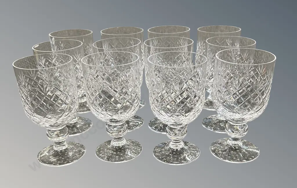 Set of 12 Whitefriars Stemmed Wine Glasses, H13.5cm Image 1++