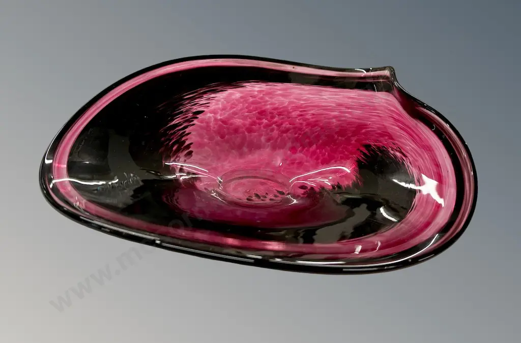 Art Glass Pink and Black Footed Bowl, L21xH10cm Image 1++