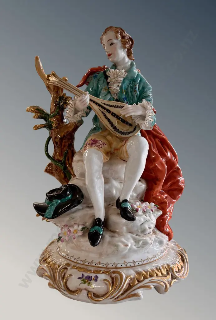Large Porcelain Figure - Man playing Mandolin H32cm Image 1++