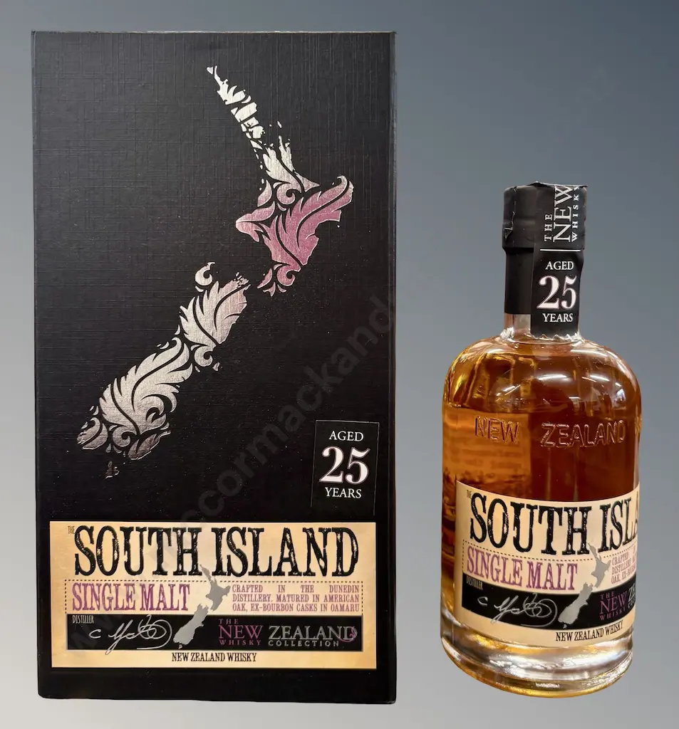 Boxed South Island Single Malt Whisky, 25 Years Old, (The New Zealand Collection) Image 1++